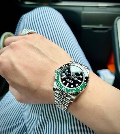Rolex Watch Elegant Design Luxury Timepiece With Stylish Appearance